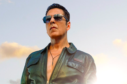 “Pakda Jaane Wala Tha”: Akshay Kumar in Disguise, Ventures into Mumbai Theatre to Read Audience Response to Housefull 5